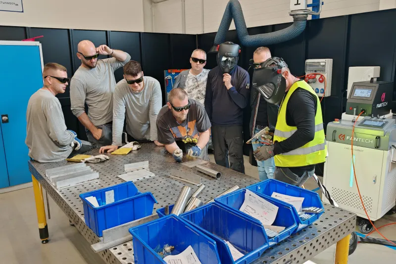 Workshop laserového svařování u zákazníka